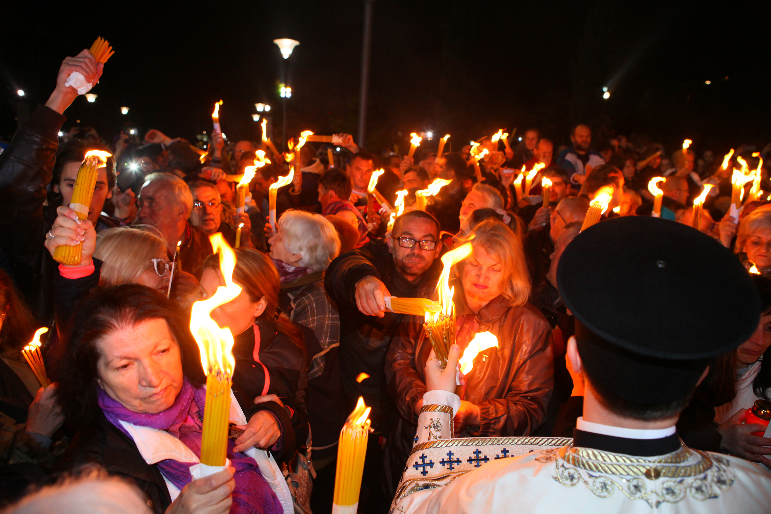 转折点拜仁慕尼黑绝杀压哨,社区盾清晨攻防权衡,压力陡增,更衣室氛围转暖的简单介绍 转折点拜仁慕尼黑绝杀压哨,社区盾清晨攻防权衡,压力陡增,更衣室氛围转暖的简单介绍