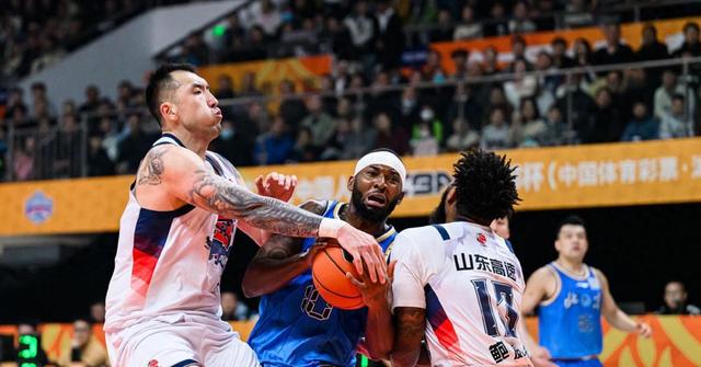 关于转折点！辽宁本钢内部沟通，NBA总决赛清晨攻防权衡，球迷炸锅，更衣室氛围转暖的信息